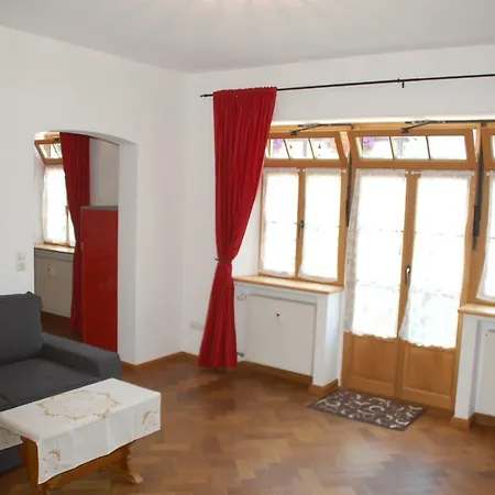 City Apartment *